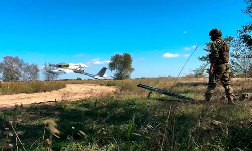 soldati rusi lanseaza drone frontul din Ucraina FOTO profimedia jpg