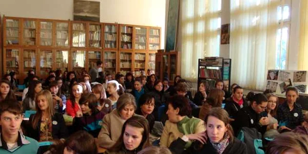 Lansarea proiectelor de educaţie non-formală