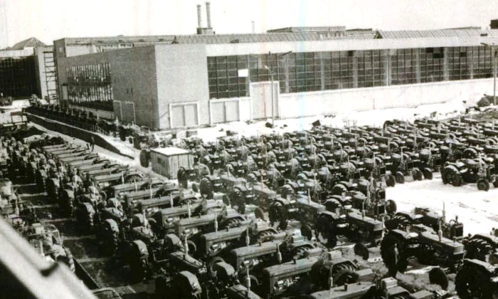 Uzinele de tractoare Braşov (© „Fototeca online a comunismului românesc”, cota: 220/1970)