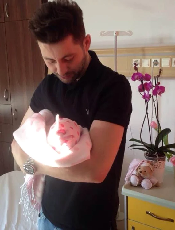 Adrian Sînă şi bebeluşul