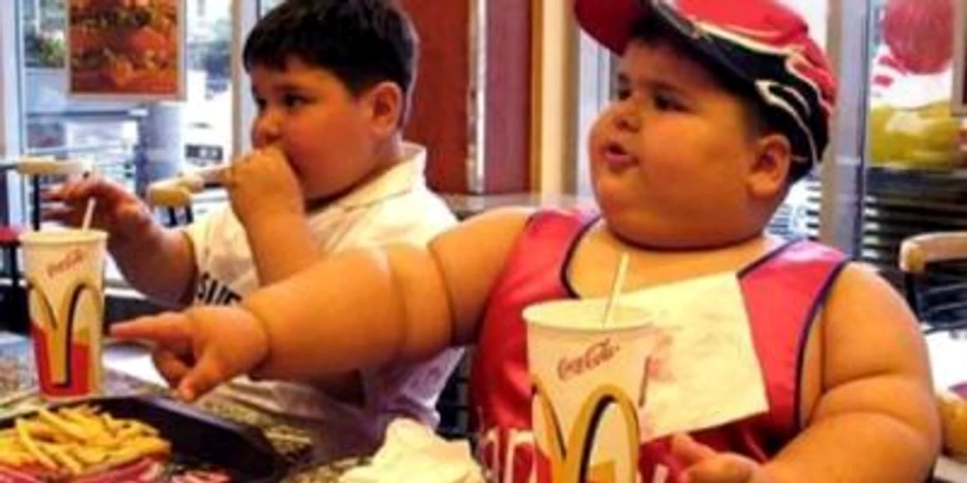 Tot mai mulți copii se îmbolnăvesc de obezitate