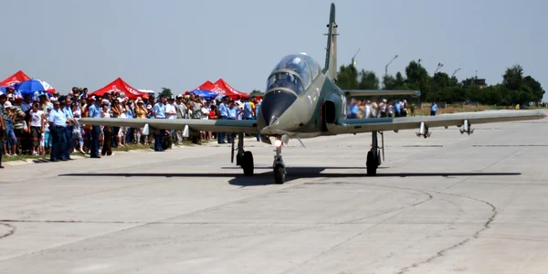 Avion militar de tip IAR-99 Soim FOTO Mediafax