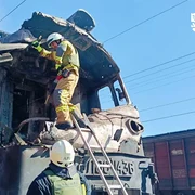 Un tren de călători a fost lovit de un atac rusesc, în Odesa. FOTO: X/@Maks_NAFO_FELLA