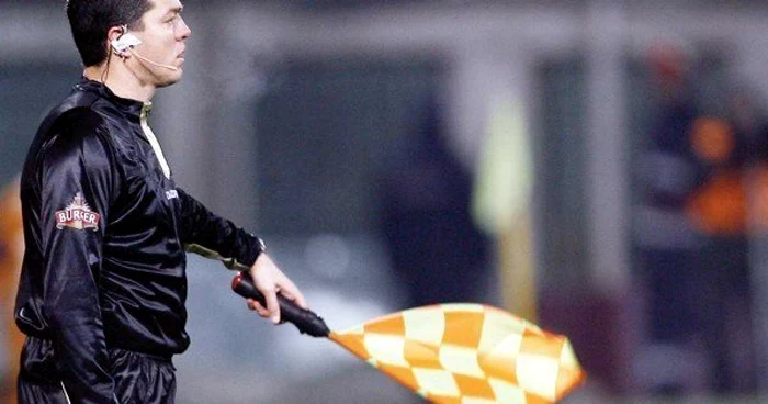 Cristi Nica, singurul asistent prahovean cu ecuson FIFA (Foto arhivă)