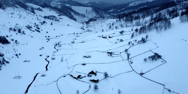 Fundătur Ponorului iarna Foto Daniel Guță (25) JPG