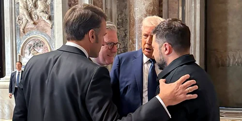 Macron, Starmer, Zelenski și Trump în Bazilica Sfântul Petru FOTO EPA EFE jpg