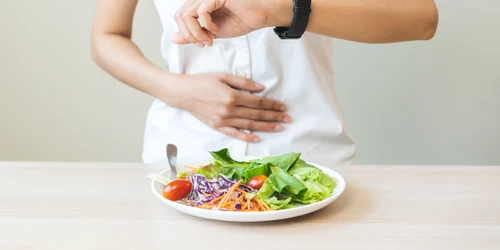 mâncare  foto   Shutterstock jpg