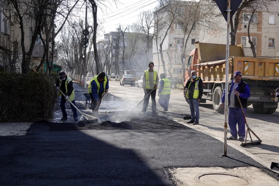 Se modernizează mai multe străzi FOTO Facebook/PMC