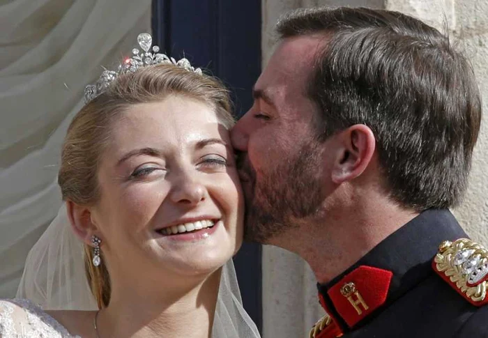 Ducele moştenitor Guillaume şi noua lui soţie, contesa belgiană Stéphanie de Lannoy FOTO: Reuters