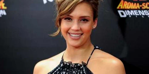 Jessica Alba şi-a botezat fetiţa Heaven (Rai) Garner 