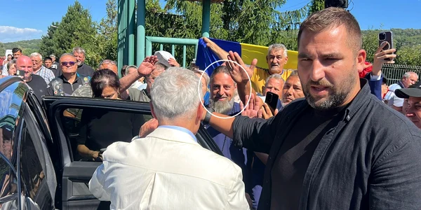 preot fals calin georgescu in jud iasi la manastirea dobrovat jpeg