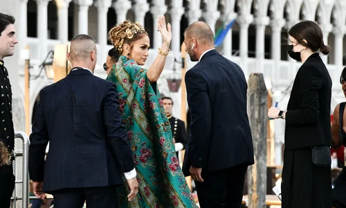 1 jennifer lopez la venetia jpg jpeg