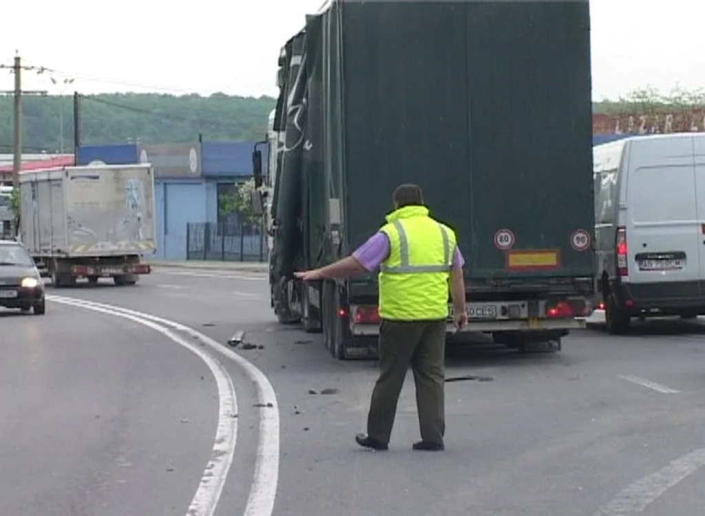TIR-ul se deplasa regulamentar Foto Laurentiu Ionescu