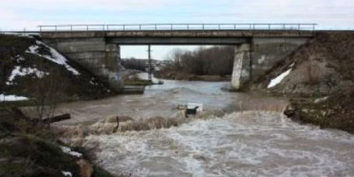 Drumul judeţean ar putea fi deblocat în cursul zilei de astăzi