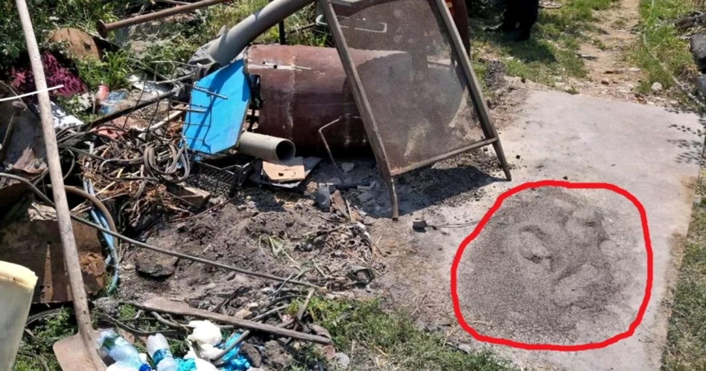 Poliţiştii au trecut de mai multe ori prin cenuşa cernută