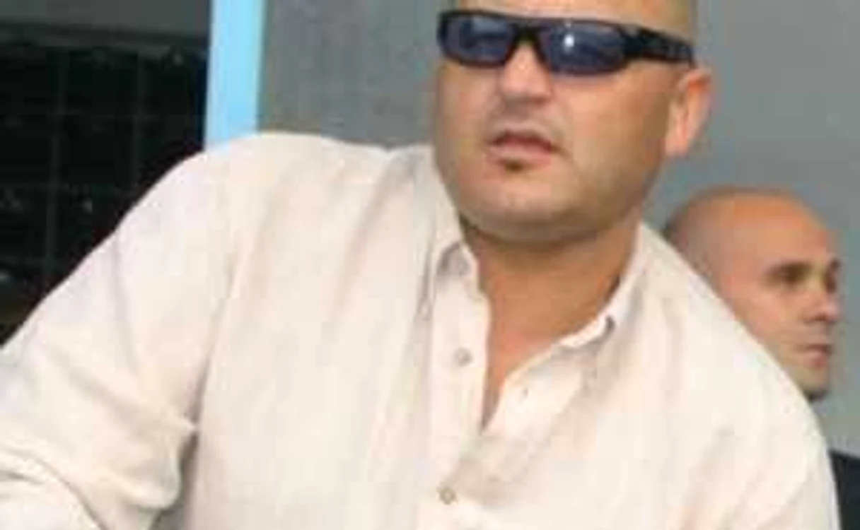 Craiova: Mititelu reacţionează după scandările suporterilor