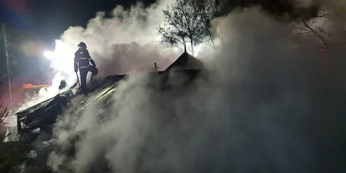 incendiu piscu foto isu gl