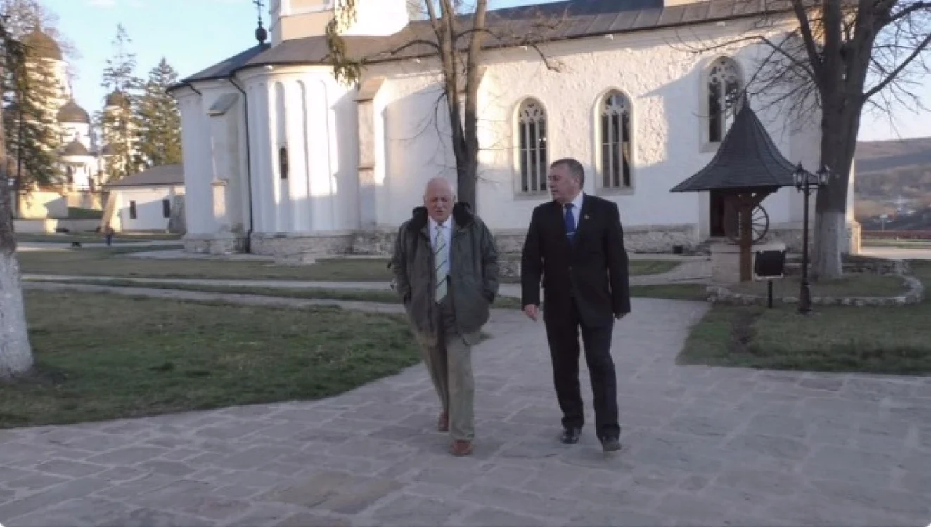 Mircea Druc, alături de autorul blogului, în martie 2016, la mănăstirea Căpriana.