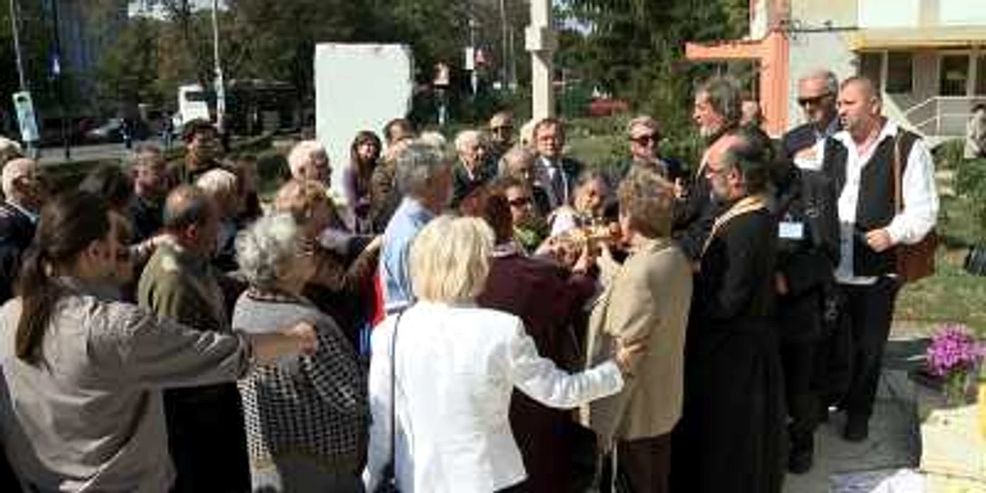 Slujbă de pomenire  a celor care şi-au pierdut viaţa        FOTO laurenţiu Ionescu
