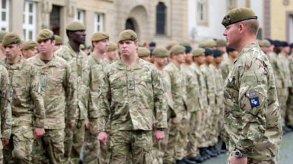 Cea mai veche regulă a armatei britanice a fost eliminată. Ministrul Apărării britanic „Era ridicolă”