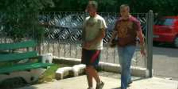 Vasile Oană s-a predat poliţiştilor Foto. Ştefan Borcea (Adevărul Focşani)