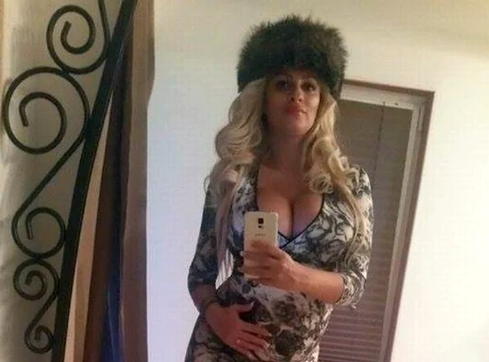 Sânziana Buruiană este o graviduţă sexy