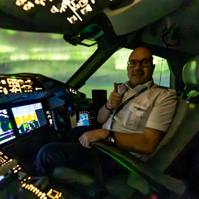 Matt Melnyk a surprins aurora din cockpitul avionului. FOTO: Facebook/Matt Melnyk