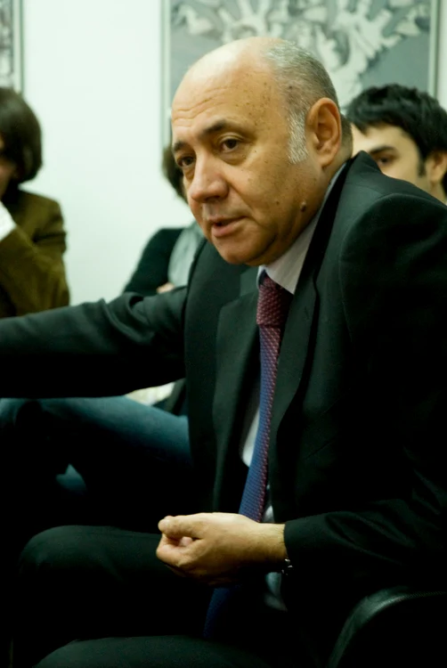 Chirurgul nu mai e singur   dialog cu prof  dr  Irinel POPESCU jpeg