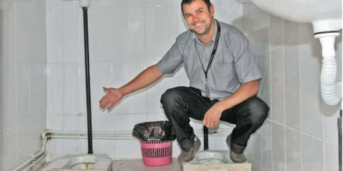 Toaleta cu intimitate redusă a costat 70.000 de lei   