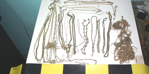 650 de grame de aur, corpul delict. FOTO POLITIA BRĂILA