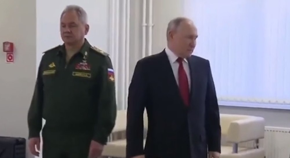 Momentul în care Putin îi întoarce spatele ministrului Șoigu, viral pe internet VIDEO