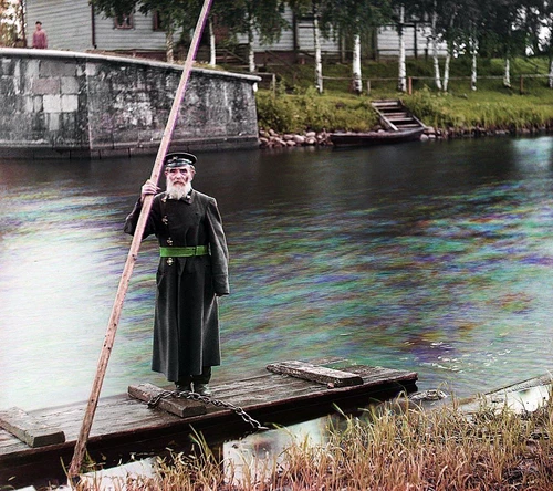 Pinkhus Karlinskii, supraveghetorul ecluzei Cernigov, în vârstă de 86 de ani