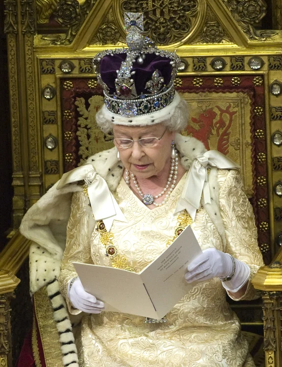 Elisabeta a II a jpg