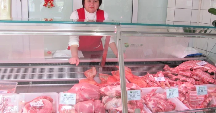 Deşi au marfă pe alese, profitul comercianţilor a scăzut cu 25%