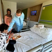 Rafila vizita copii refugiati Gaza jfif