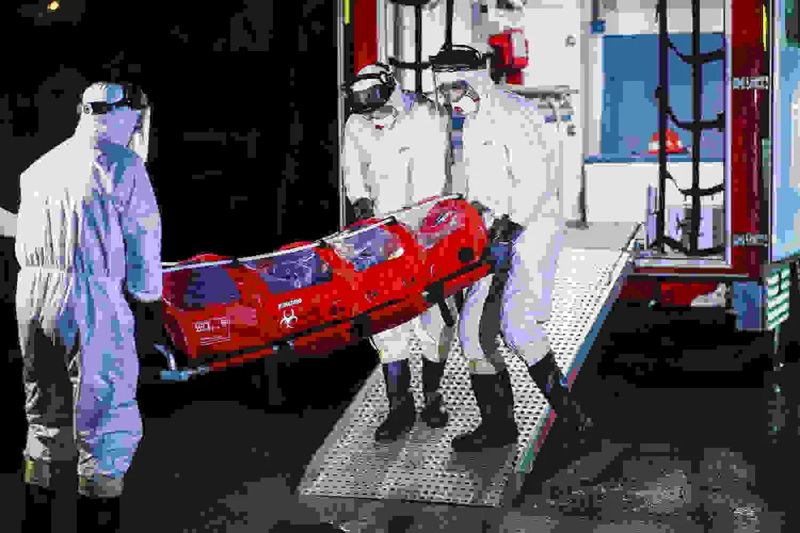 Pacienții infectați cu Covid-19 vor primi brățări de identificare pe toată perioada internării în spital