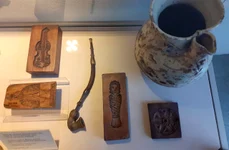 Tutun, lulele și pipe ciubuc în Brașovul de altădată (© Muzeul de Etnografie Brașov)