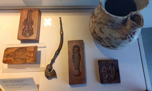 Tutun, lulele și pipe ciubuc în Brașovul de altădată (© Muzeul de Etnografie Brașov)