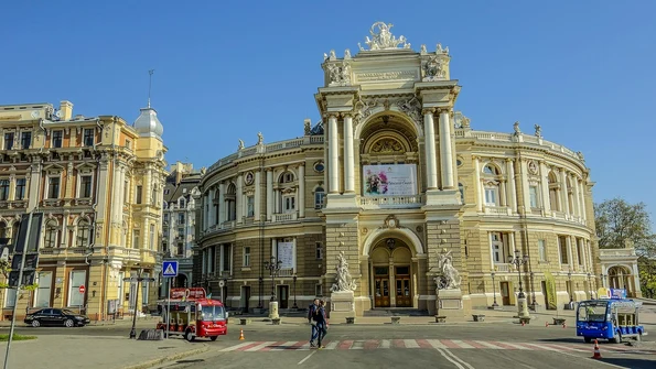 Teatrul Naţional Academic de Opera şi Balet din centrul istoric al oraşului Odesa, aflat pe lista Patrimoniului Mondial UNESCO (foto: Pixabay)