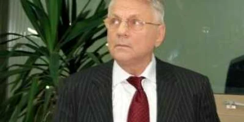 Mircea Rădulescu le dă sfaturi antrenorilor români