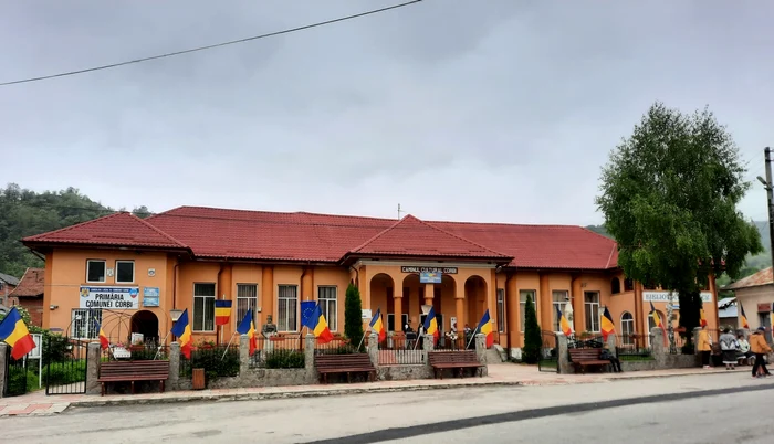 Primăria Corbi a fost prejudiciată cu o sumă uriașă Foto: Denis Grigorescu