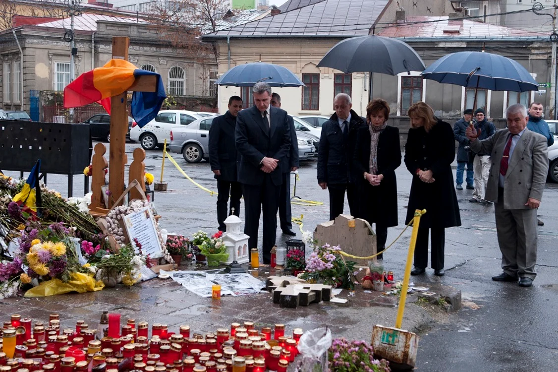 Familia Regală revine la locul tragediei din Capitală 28 noiembrie 2015 © Daniel Angelescu Casa Majestăţii Sale Regelui 6 jpeg
