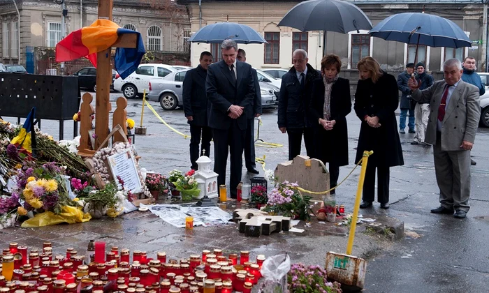 Familia Regală revine la locul tragediei din Capitală 28 noiembrie 2015 © Daniel Angelescu Casa Majestăţii Sale Regelui 6 jpeg