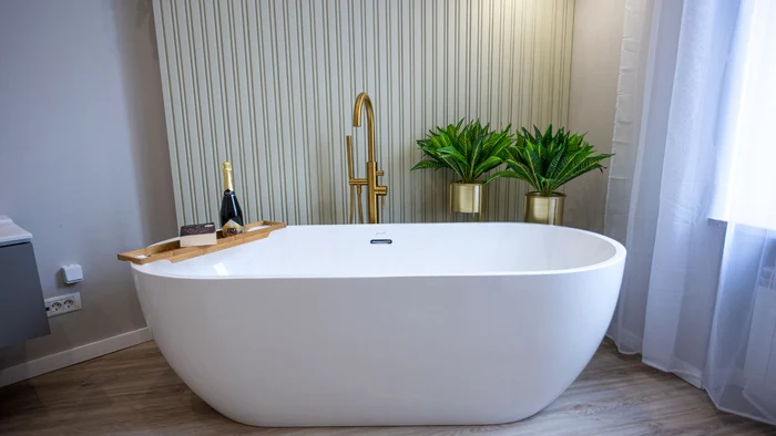 Ce se întâmplă dacă ușa de la baie rămâne deschisă? 