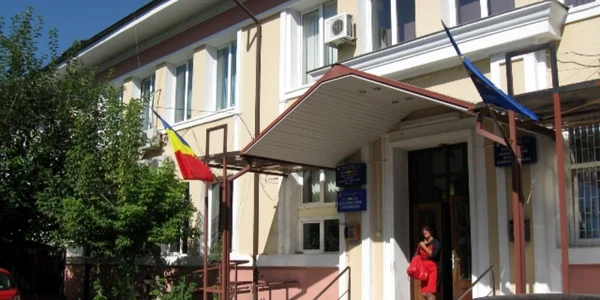 Au început înscrierile la Palatul Copiilor din Bacău FOTO Mircea Merticariu