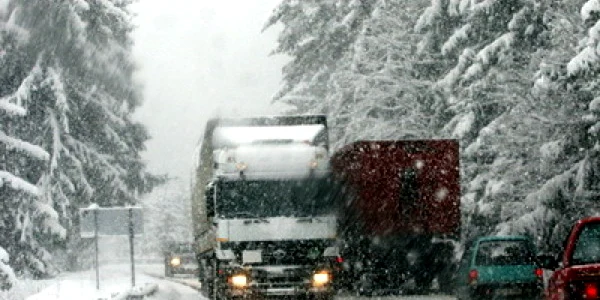 Circulația va fi restricționată sau oprită pe DN1A, timp de aproape patru ore (foto: arhivă)