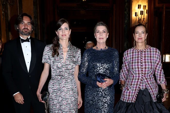 Dimitri Rassam, Charlotte Casiraghi, Prințesa Caroline și actrița Carole Bouquet. FOTO: Getty Images