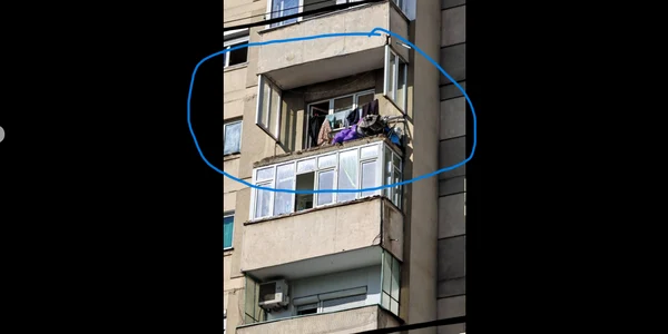 Balcon cazut Sector 4 captura video Facebook Marius Mitrică png