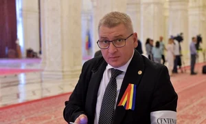 Deputatul PNL Florin Roman: ” Nu suntem hoţi, analfabeţi sau semidocţi ca şi tuta de Dăncilă ” jpeg