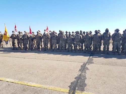 Soldați NATO la baza militară Mihail Kogălniceanu FOTO Călin Gavrilaș